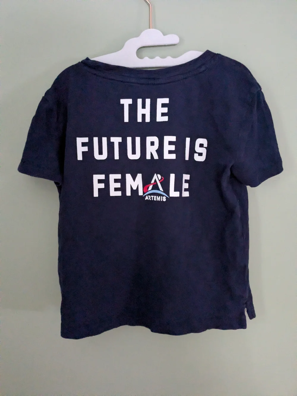 ⭐$7 WHEN BUNDLED⭐GAP Navy NASA Sequin Rocket Tee